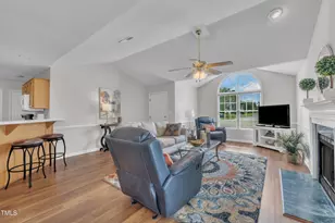 97 Rollingwood Dr, Dunn, NC 28334 - Photo 5