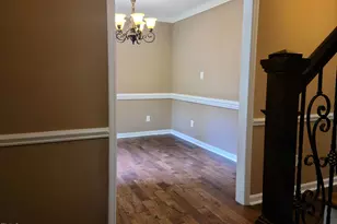 938 Ivy Ln, Cary, NC 27511 - Photo 9