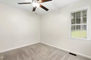 211 Mary Sandra Pl, Clayton, NC 27520 - Photo 17