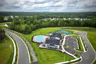 2412 Fleming Stone Ln, Raleigh, NC 27610 - Photo 5