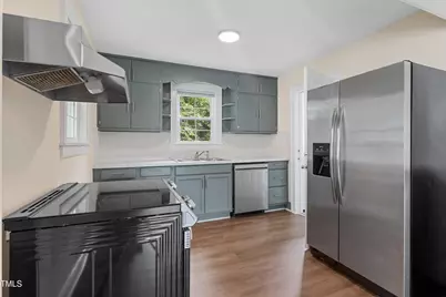 323 Graves Street, Reidsville, NC 27320 - Photo 15