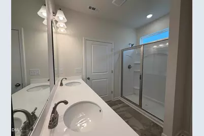 140 E American Marigold Drive, Benson, NC 27504 - Photo 17