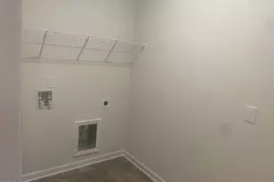 140 E American Marigold Dr, Benson, NC 27504 - Photo 13