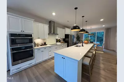 10917 Bayflower Way, Raleigh, NC 27617 - Photo 3