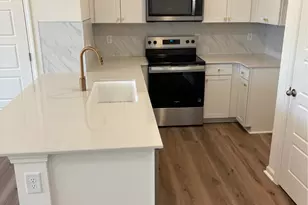 2018 Oakdale Dr, Durham, NC 27703 - Photo 5