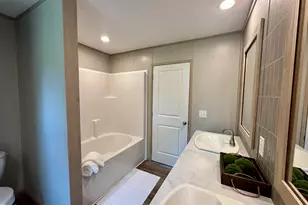 101 Cottonwood Ct, Kenly, NC 27542 - Photo 11