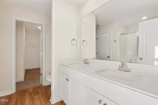 45 E Emily Gardens Dr, Selma, NC 27576 - Photo 17