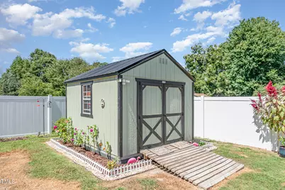 501 Somerset Drive, Zebulon, NC 27597 - Photo 15