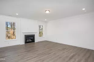 576 Highview Dr, Benson, NC 27504 - Photo 3