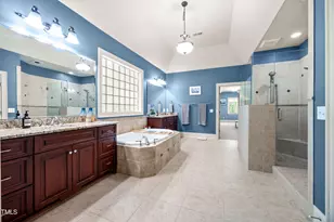 2409 Loring Ct, Raleigh, NC 27613 - Photo 25