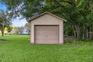 102 Pear Tree Ln, Clayton, NC 27520 - Photo 31