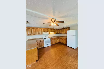 5517 Gilcrest Sands Drive, Hope Mills, NC 28348 - Photo 19