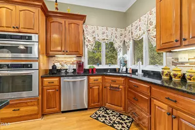 207 Apple Street, South Hill, VA 23917 - Photo 15