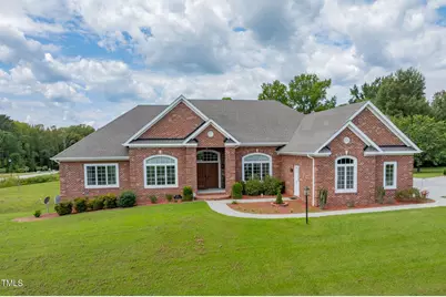 207 Apple Street, South Hill, VA 23917 - Photo 1