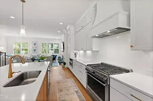 810 Maple Berry Ln, Raleigh, NC 27607 - Photo 11