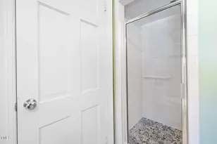 214 Spring Ln, Chapel Hill, NC 27514 - Photo 31