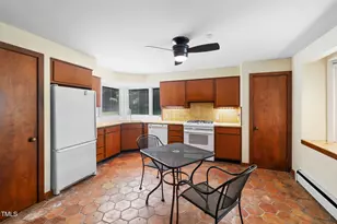 214 Spring Ln, Chapel Hill, NC 27514 - Photo 19