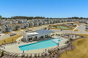 1016 Bolton Pointe Dr, Zebulon, NC 27597 - Photo 5