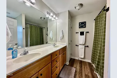 804 S Phillips Pointe Drive, Fuquay Varina, NC 27526 - Photo 9