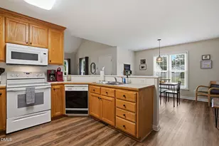 804 S Phillips Pointe Dr, Fuquay Varina, NC 27526 - Photo 11