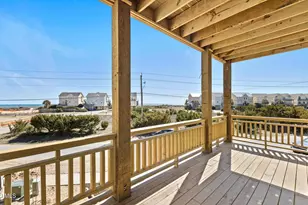 747 N Topsail Dr, Surf City, NC 28445 - Photo 27