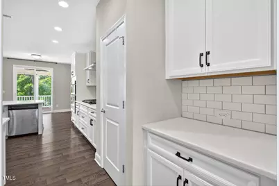 208 Cecelia Court, Cary, NC 27519 - Photo 9