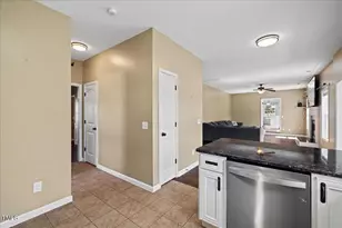 174 Silverthorne Dr, Sanford, NC 27332 - Photo 13