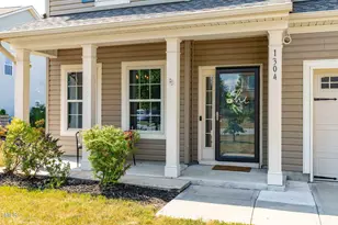 1304 Ivey Grove Ct, Fuquay Varina, NC 27526 - Photo 3