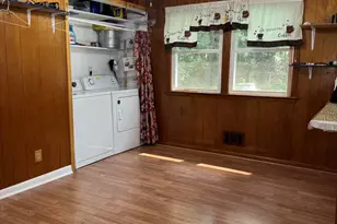 112 E Franklin St, Zebulon, NC 27597 - Photo 7