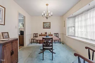 121 Bay Dr, Cary, NC 27511 - Photo 7