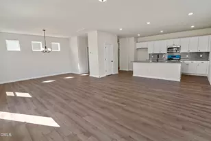 320 Ambassador Dr, Clayton, NC 27520 - Photo 5