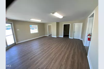 805 S Clinton Avenue, Dunn, NC 28334 - Photo 5