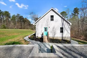 90 Ferncrest Ct, Roxboro, NC 27574 - Photo 9