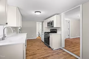 612 N 4th St, Smithfield, NC 27577 - Photo 11