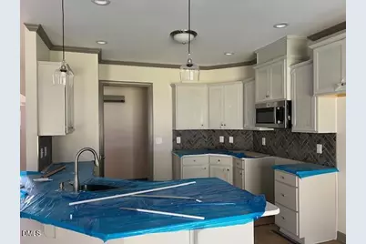 105 Lynn Lane, Selma, NC 27576 - Photo 5