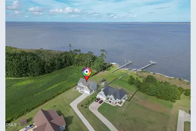 127 Colington Circle, Aydlett, NC 27916 - Photo 3