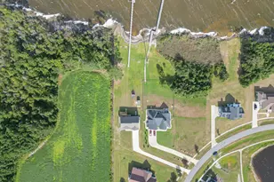 127 Colington Cir, Aydlett, NC 27916 - Photo 5