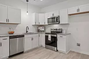 324 Bragg St, Raleigh, NC 27601 - Photo 9