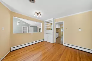 825 Woodburn Rd, Raleigh, NC 27605 - Photo 17