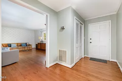 4010 Balsam Drive, Raleigh, NC 27612 - Photo 9