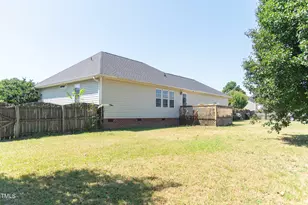 81 Beasley Ests Dr, Benson, NC 27504 - Photo 37