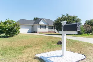 81 Beasley Ests Dr, Benson, NC 27504 - Photo 1