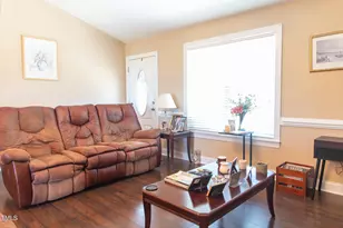 81 Beasley Ests Dr, Benson, NC 27504 - Photo 9