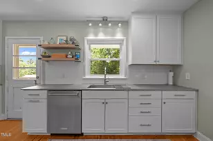 107 Ledge Ln, Chapel Hill, NC 27514 - Photo 3