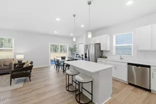 725 Richardson Dr, Sanford, NC 27330 - Photo 7