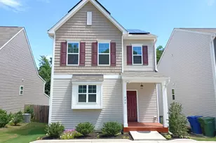 424 Cherry St, Fuquay Varina, NC 27526 - Photo 1