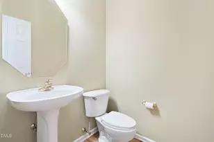 302 Peachtree Point Ct, Cary, NC 27513 - Photo 65