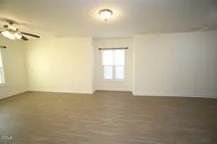 137 Beechleaf Ct, Clayton, NC 27520 - Photo 7