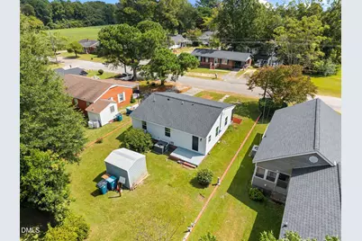 709 E Johnson Street, Dunn, NC 28334 - Photo 5