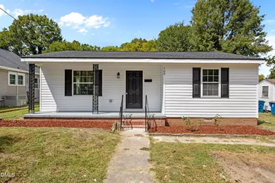 709 E Johnson Street, Dunn, NC 28334 - Photo 1